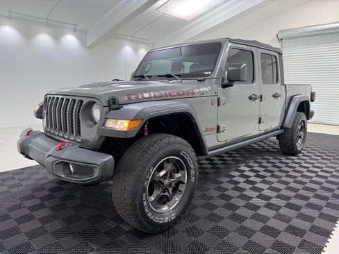 Used 2021 Jeep Gladiator Rubicon w/ Trailer Tow Package AWD/4WD image 3