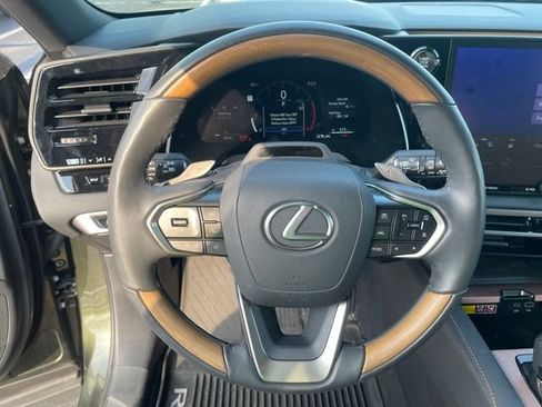Used 2025 Lexus RX 350 Premium w/ Convenience Package AWD/4WD image 10