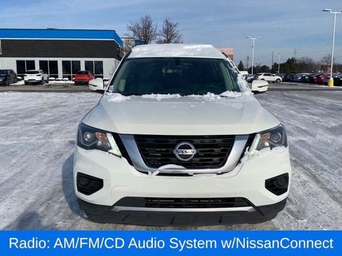 Used 2020 Nissan Pathfinder S image 2