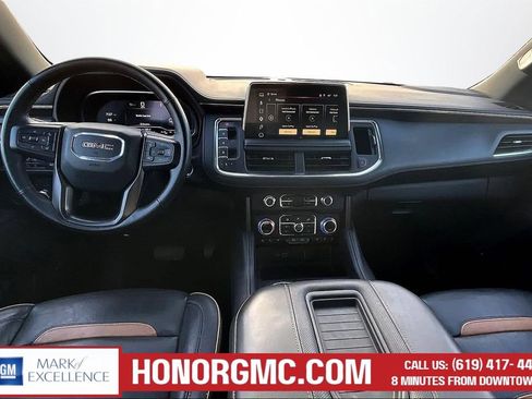 Used 2023 GMC Yukon XL AT4 w/ Technology Package AWD/4WD image 7