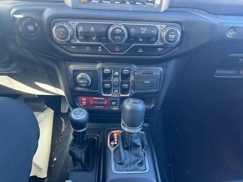 Used 2023 Jeep Wrangler Rubicon w/ Cold Weather Group image 6