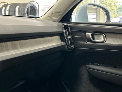 Certified 2024 Volvo XC40 B5 Plus w/ Protection Package Premier image 17