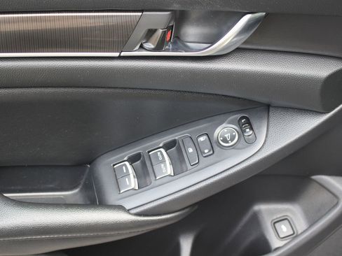Used 2020 Honda Accord Sport image 15