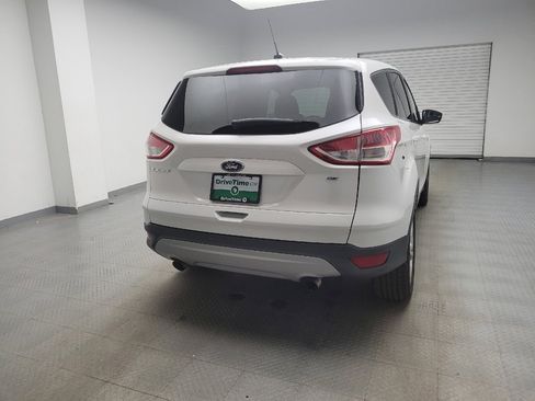 Used 2015 Ford Escape SE image 7