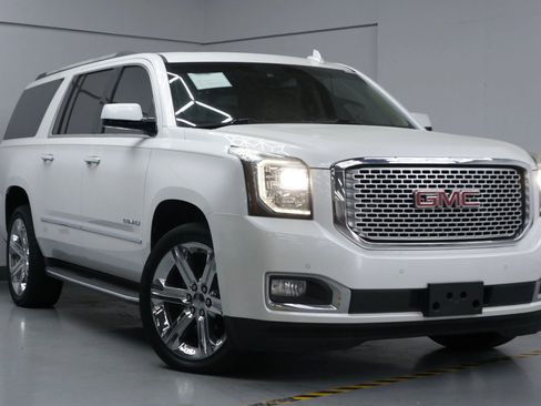 Used 2016 GMC Yukon XL Denali w/ Open Road Package image 4