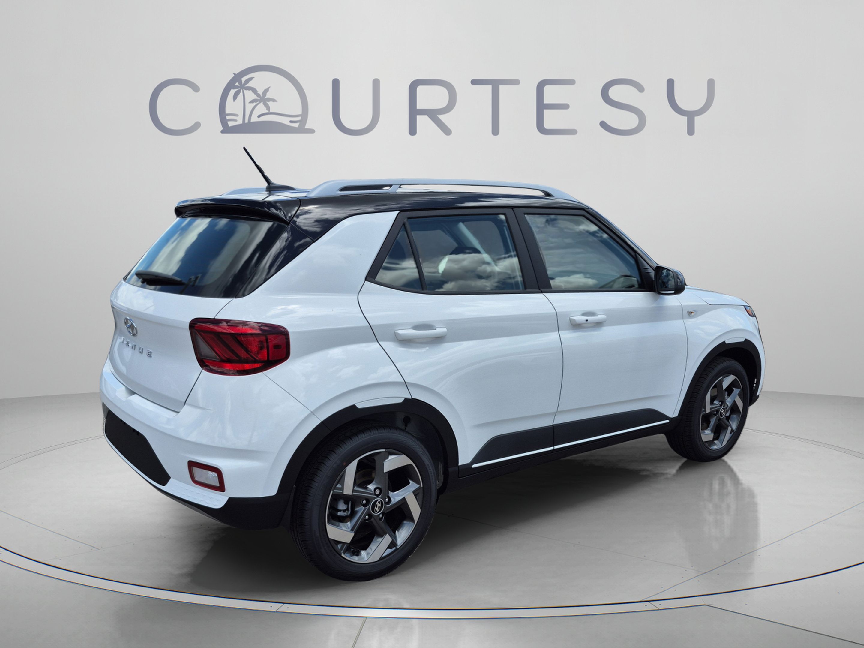 New 2026 Hyundai Venue SEL FWD image 5
