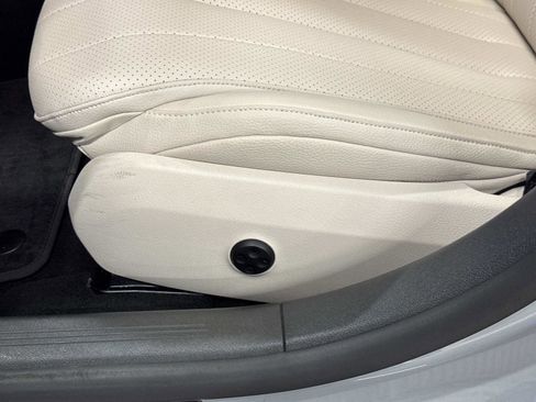 Certified 2024 Mercedes-Benz E 350 4MATIC Sedan image 19