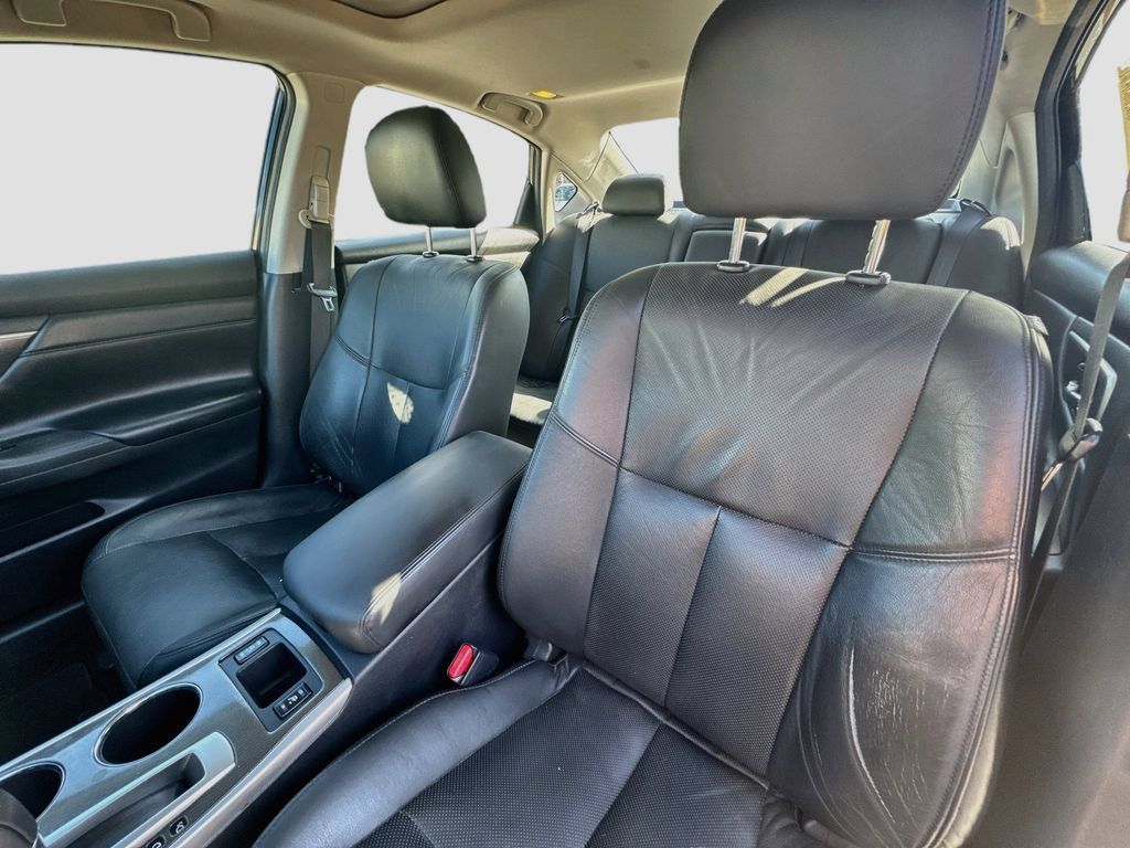 Used 2014 Nissan Altima 2.5 SL w/ Technology Package FWD image 20