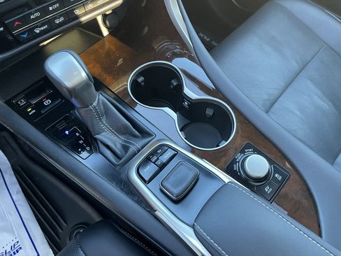 Used 2018 Lexus RX 450h AWD w/ Premium Package image 14