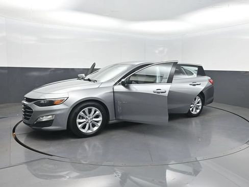 Used 2025 Chevrolet Malibu LT FWD image 37