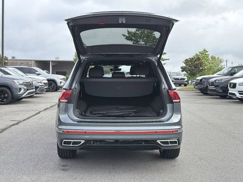 Used 2024 Volkswagen Tiguan SEL R-Line w/ MDO Package, Two-Row AWD/4WD image 14