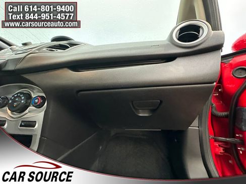Used 2015 Ford Fiesta SE FWD image 31