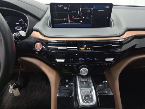 Used 2023 Acura MDX FWD w/ Technology Package image 12