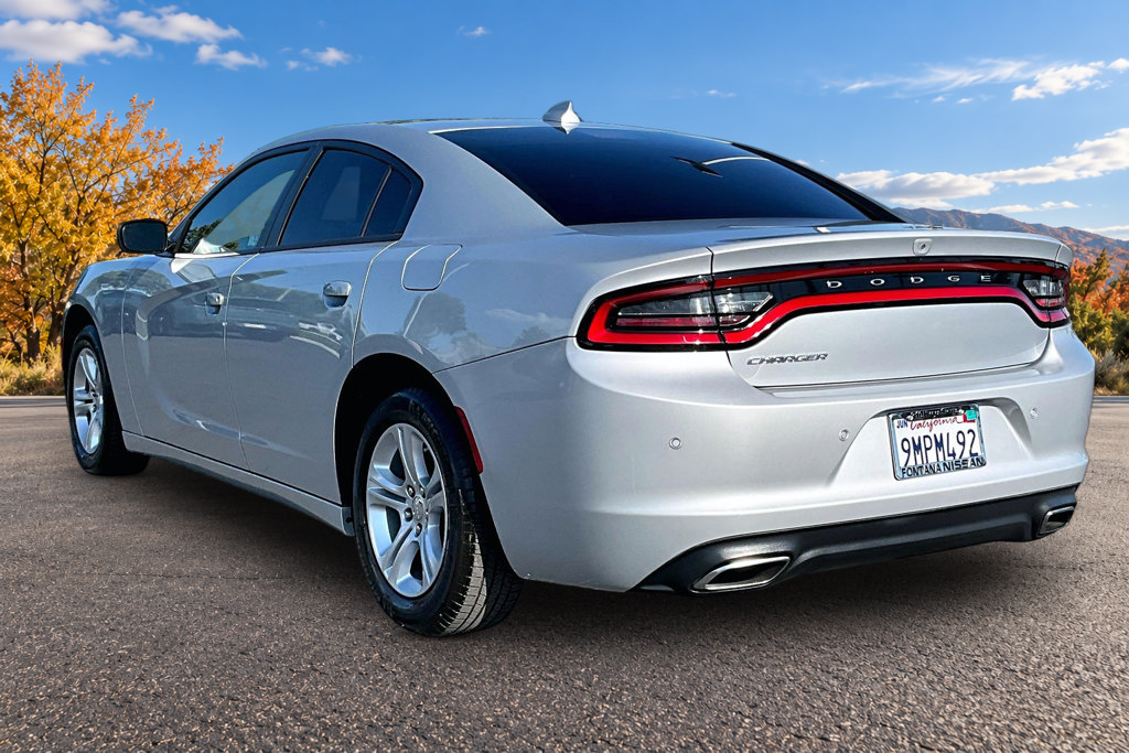 Used 2023 Dodge Charger SXT w/ Cold Weather Package RWD image 4