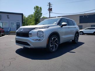 Used 2023 Mitsubishi Outlander SEL 40th Anniversary AWD/4WD video 3