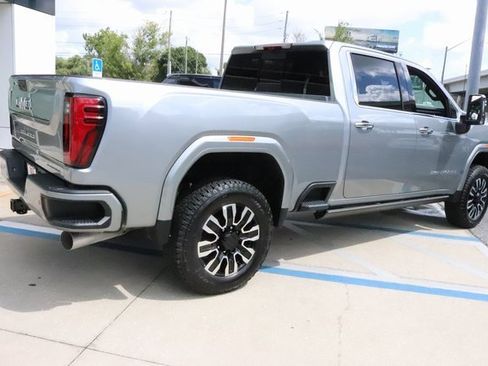 New 2025 GMC Sierra 2500 Denali Ultimate image 6