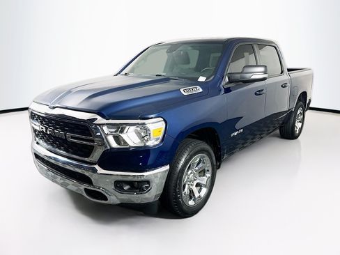 Used 2022 RAM 1500 Big Horn AWD/4WD image 3