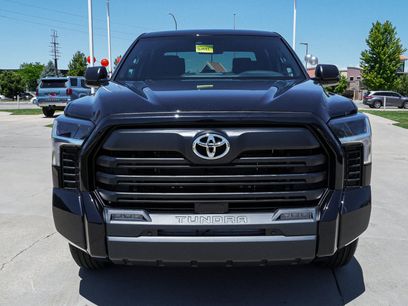 New 2026 Toyota Tundra SR5 w/ SR5 Convenience Package