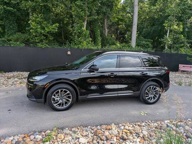 Certified 2022 Lincoln Corsair AWD w/ Equipment Group 101A image 2