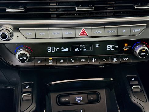 Used 2024 Kia Telluride SX Prestige image 18