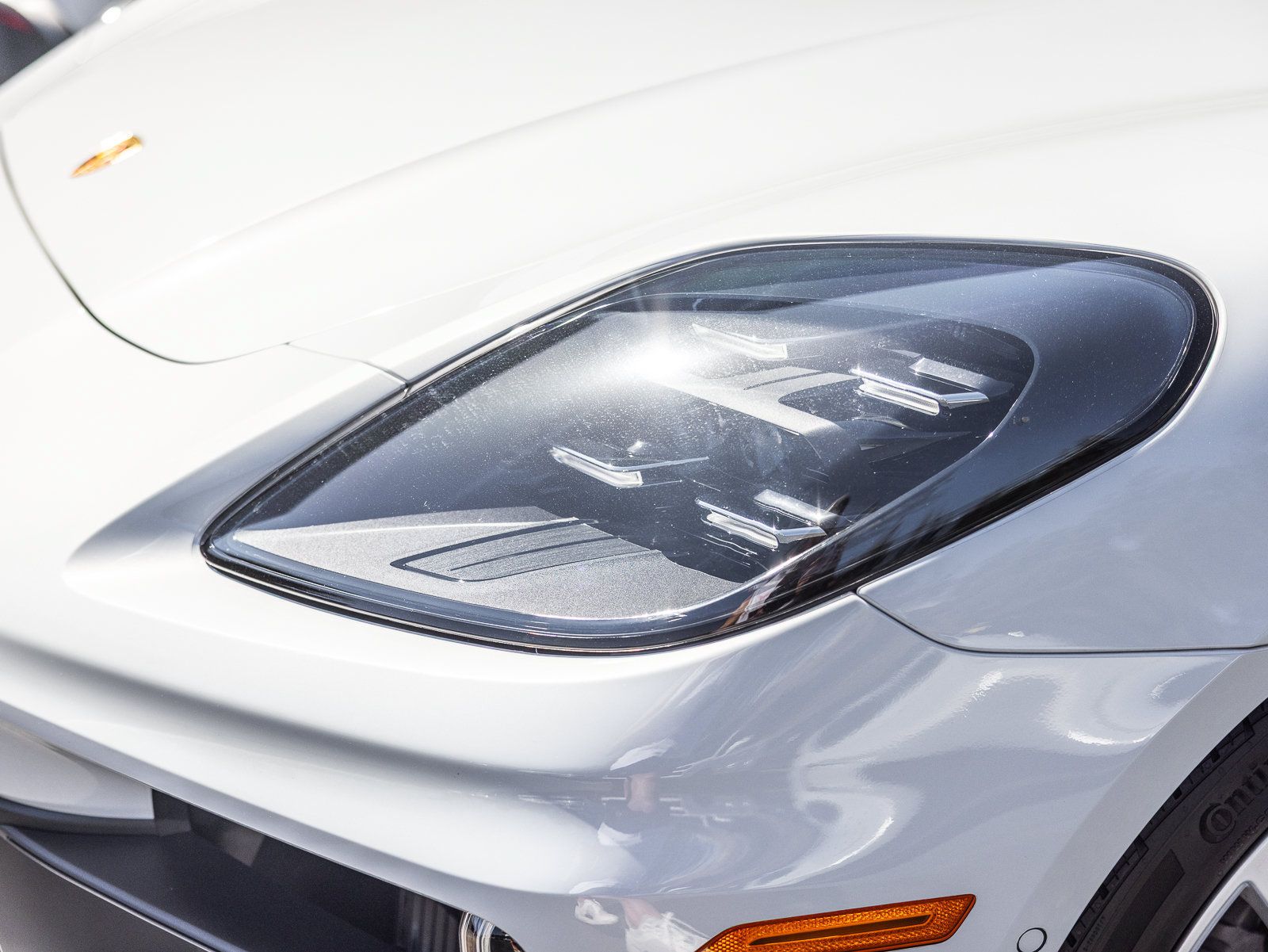 Certified 2025 Porsche Panamera 4 AWD/4WD image 24
