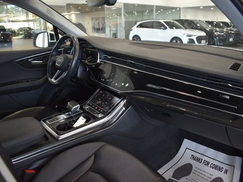 Used 2023 Audi Q7 3.0T Premium Plus AWD/4WD image 41