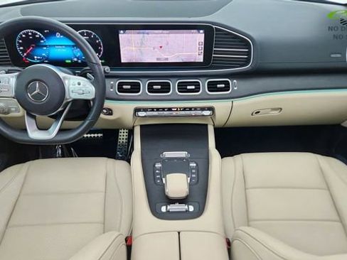 Used 2022 Mercedes-Benz GLS 450 4MATIC image 22