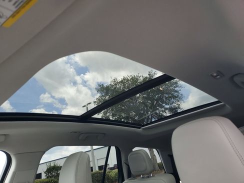 Used 2025 Lincoln Aviator AWD w/ Jet Appearance Package image 30