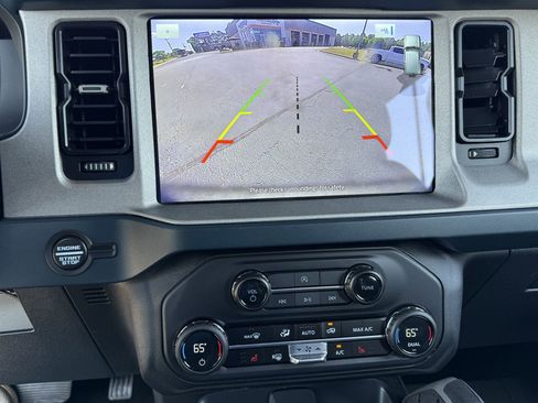 Used 2024 Ford Bronco Outer Banks image 4