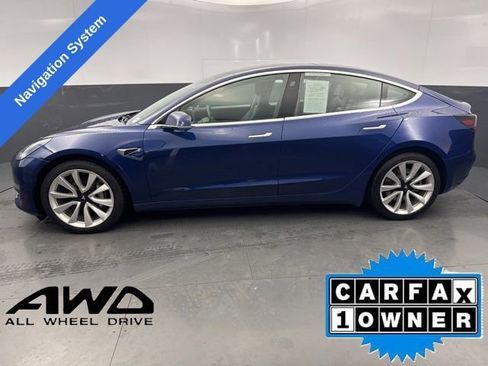 Used 2018 Tesla Model 3 Performance image 3
