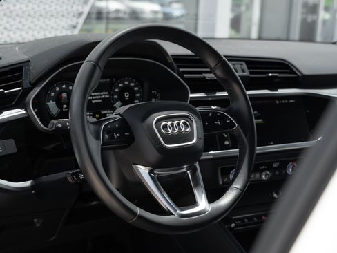 Certified 2024 Audi Q3 2.0T Premium AWD/4WD image 11