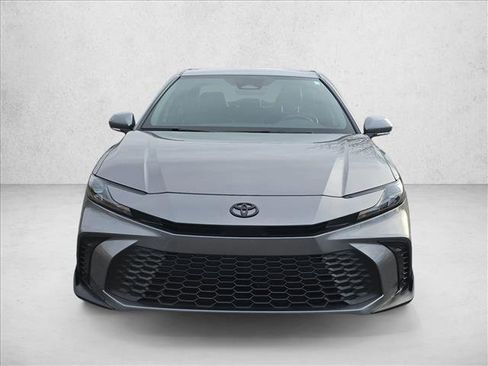 Certified 2025 Toyota Camry SE image 2