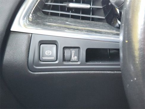 Used 2020 Cadillac XT5 Premium Luxury image 22