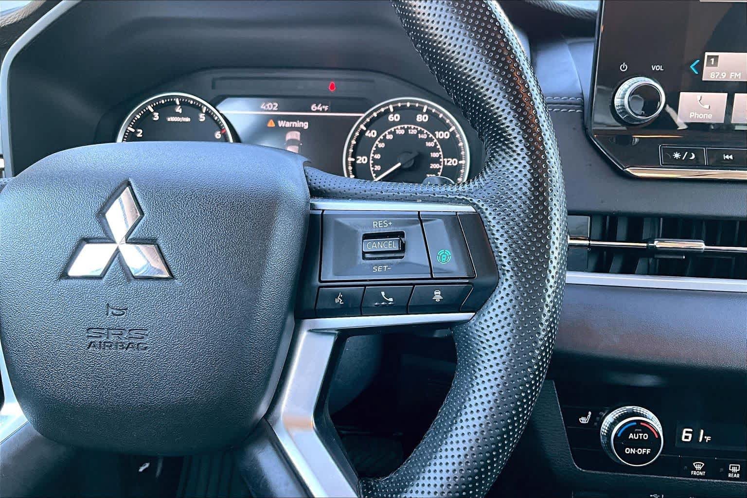 Used 2022 Mitsubishi Outlander SE AWD/4WD image 25