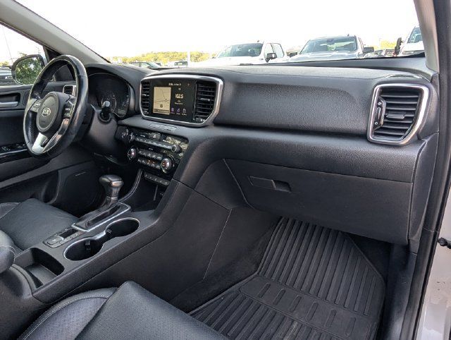 Used 2020 Kia Sportage EX w/ EX Technology Package FWD image 29