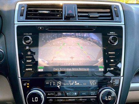 Used 2019 Subaru Outback 2.5i Limited image 13