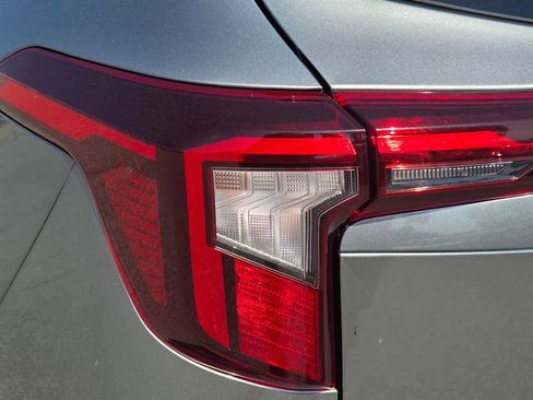 Certified 2026 Kia Seltos LX FWD image 11