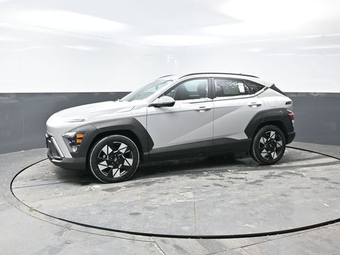 Used 2024 Hyundai Kona SEL image 9