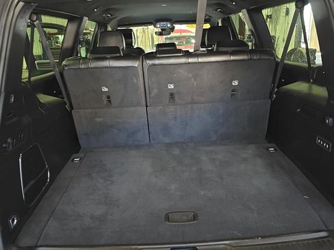 Used 2023 Jeep Wagoneer L Series II image 17