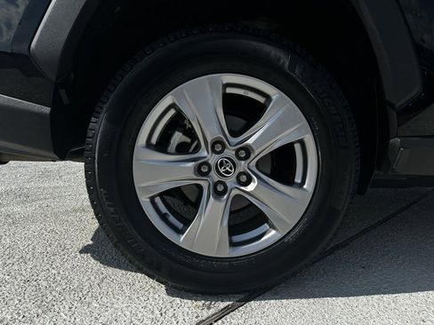 Used 2022 Toyota RAV4 XLE image 31