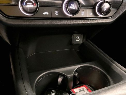 Used 2024 Honda HR-V LX image 26
