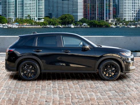 Certified 2024 Honda HR-V Sport image 4