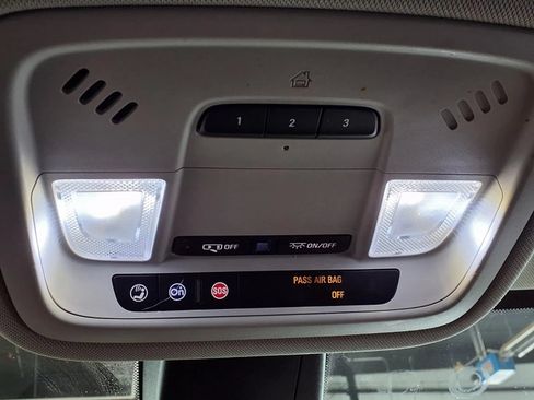 Used 2019 Chevrolet Traverse Premier w/ LPO, Floor Liner Package AWD/4WD image 29