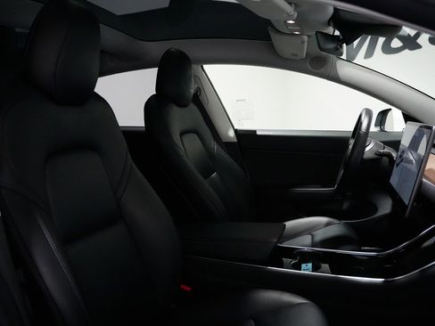 Used 2018 Tesla Model 3 Long Range image 22