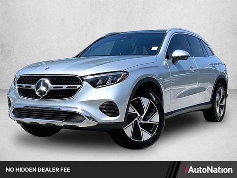Used 2023 Mercedes-Benz GLC 300 4MATIC image 1