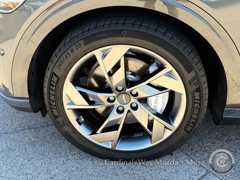 Used 2025 Genesis Electrified GV70 Advanced w/ Prestige Package image 10