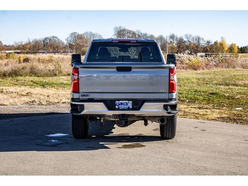 Used 2024 Chevrolet Silverado 3500 LTZ image 3