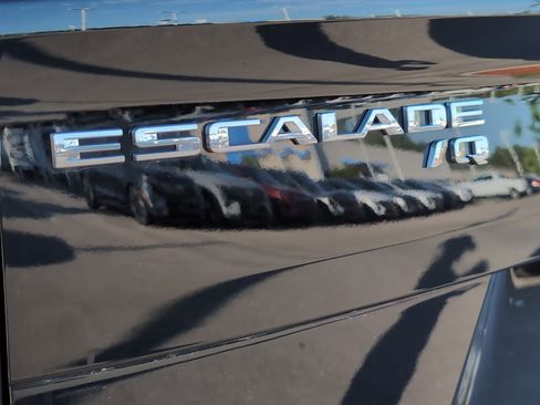 New 2025 Cadillac Escalade IQ Sport 2 w/ LPO, ONYX Package image 33