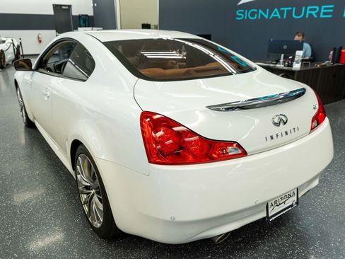 Used 2011 INFINITI G37 Journey w/ Premium Pkg image 8