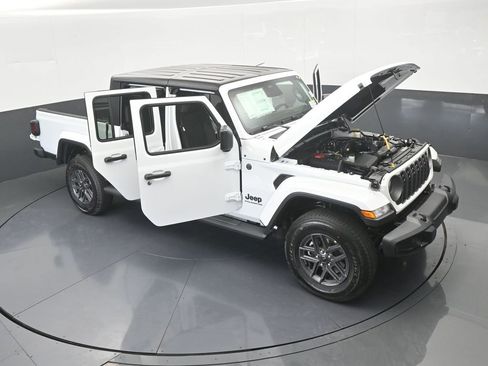 New 2026 Jeep Gladiator Sport image 62